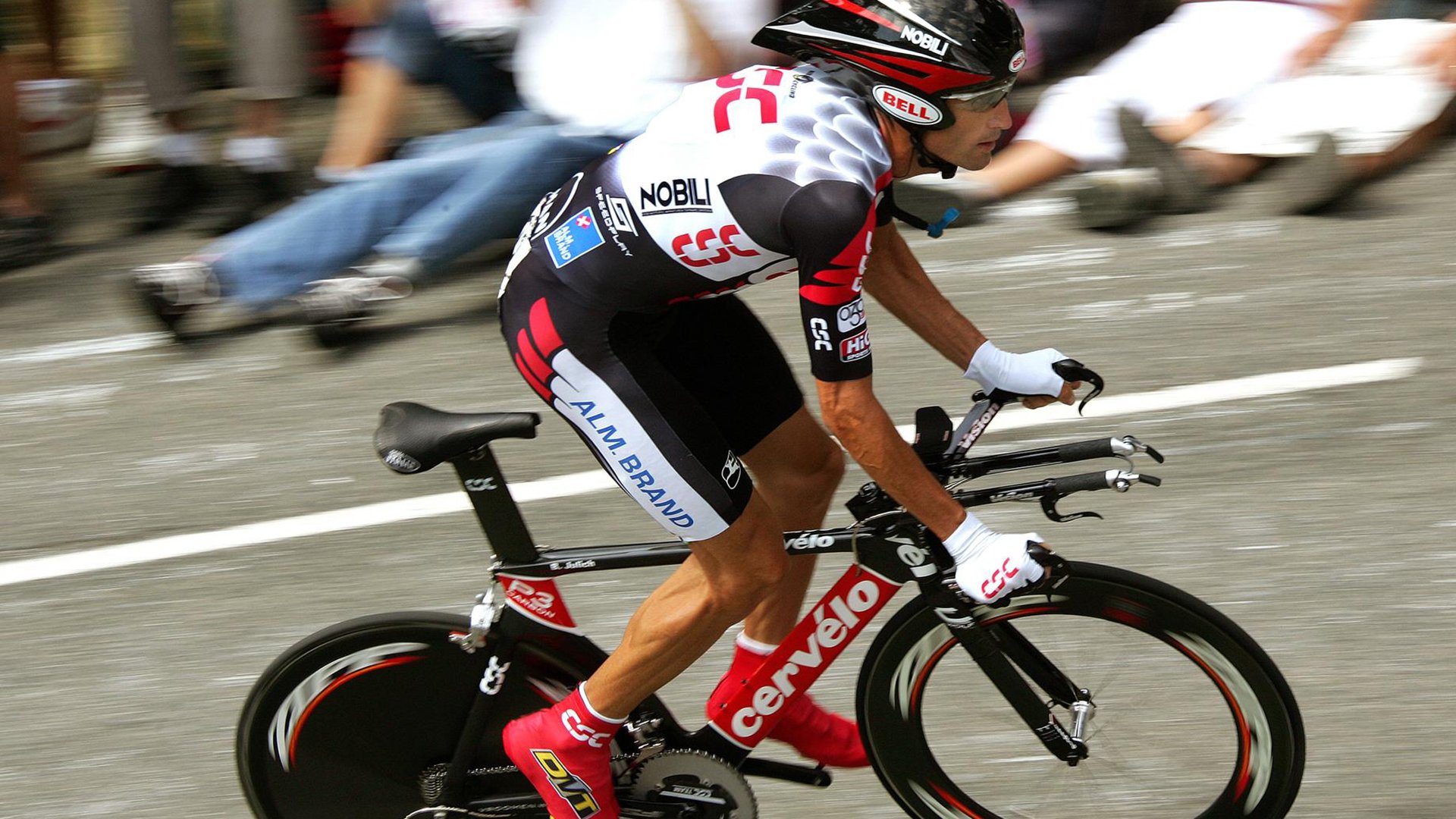 “马丁·高尔西的出色防守与技术,帮助美洲狮队攻守兼备”