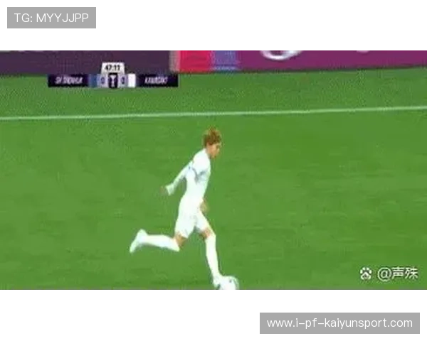 上海申花拉唐边路突破制造点球机会